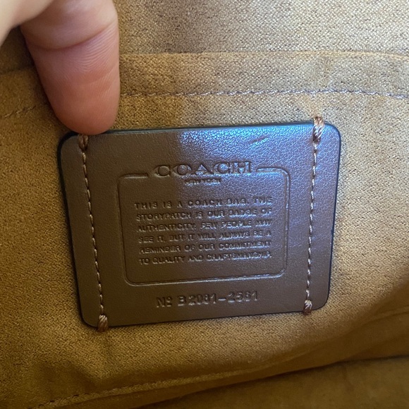 Coach Cream Quilted Crossbody Bag - Picture 4 of 8